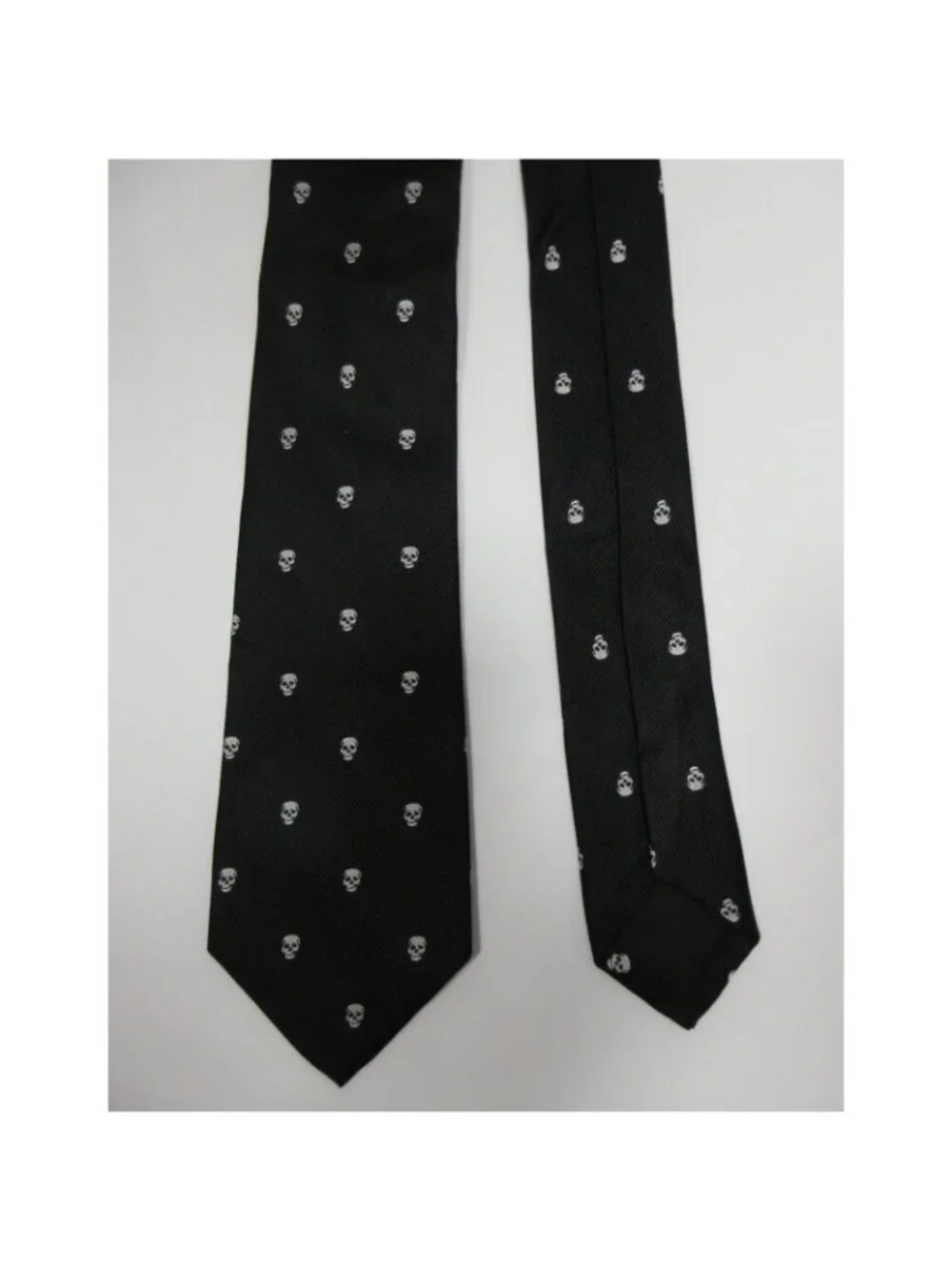 Banana Republic Neck Tie Silk Skull Gothic Halloween AOP Textured